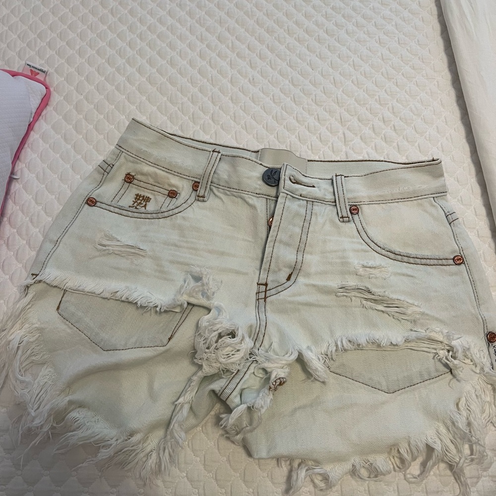 One Teaspoon Frayed Cream Jean Shorts